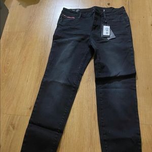 Brand New Armani 👖 Jeans 🌸